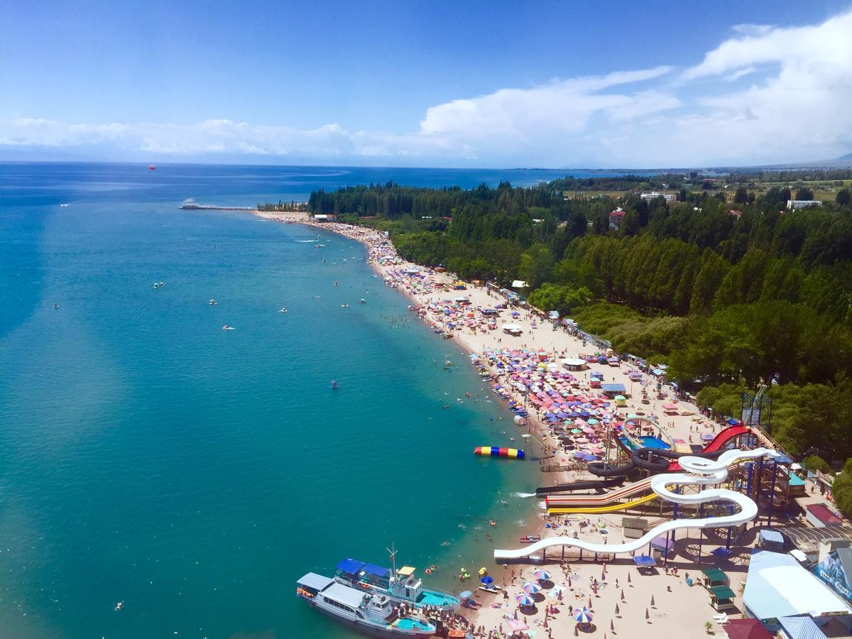 Отель У Рыбака Bosteri ภายนอก รูปภาพ
